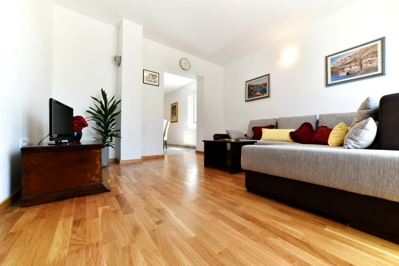 אימוטסקי Apartman Hertz מראה חיצוני תמונה