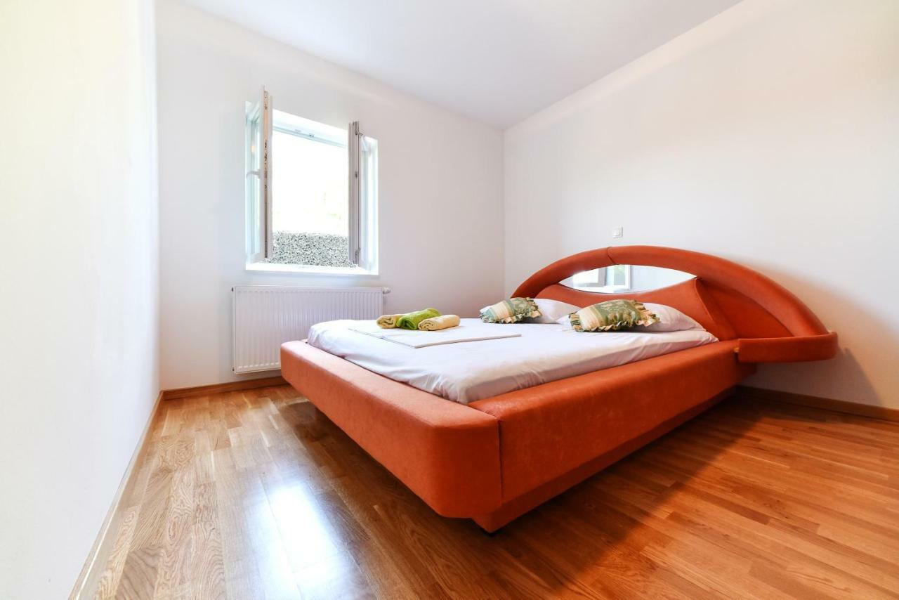 אימוטסקי Apartman Hertz מראה חיצוני תמונה